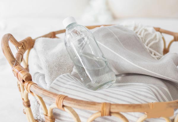 Một số mẹo giặt quần áo nhanh chóng