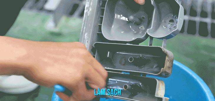 Hướng dẫn vệ sinh ngăn chứa chất tẩy và nước xả trên máy giặt