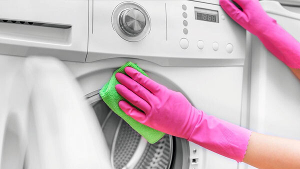 Vệ sinh các bộ phận phụ để máy hoạt động hiệu quả