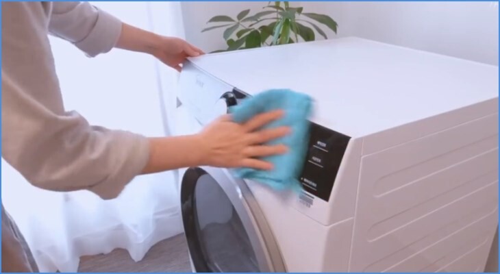 Hướng Dẫn Vệ Sinh Bên Ngoài Máy Sấy Đúng Cách