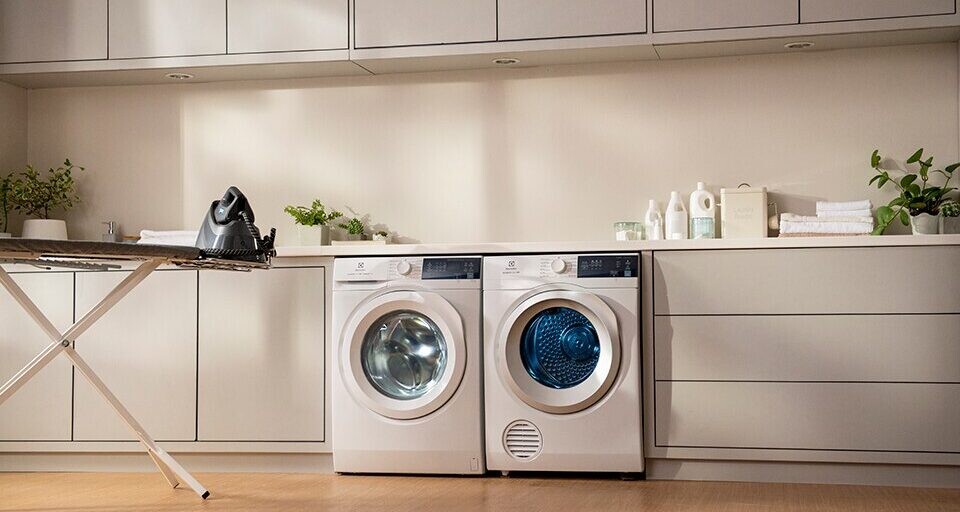 Ưu Và Nhược Điểm Của Máy Sấy Thông Hơi