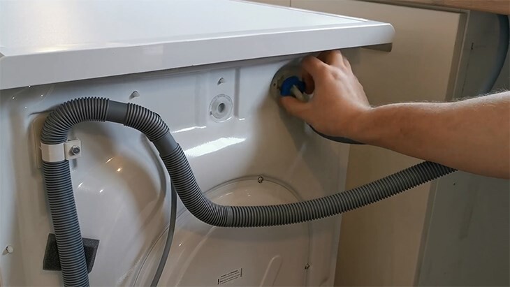 Nguyên nhân máy giặt Electrolux báo lỗi E13