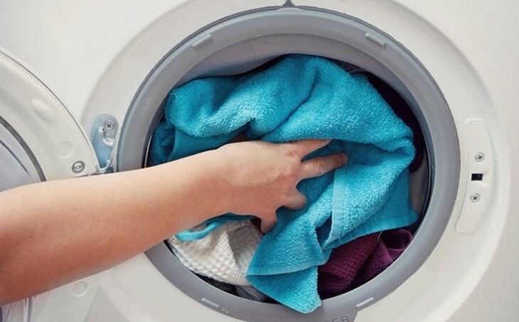 Nguyên nhân lỗi UNB máy giặt Aqua do tải trọng không đều