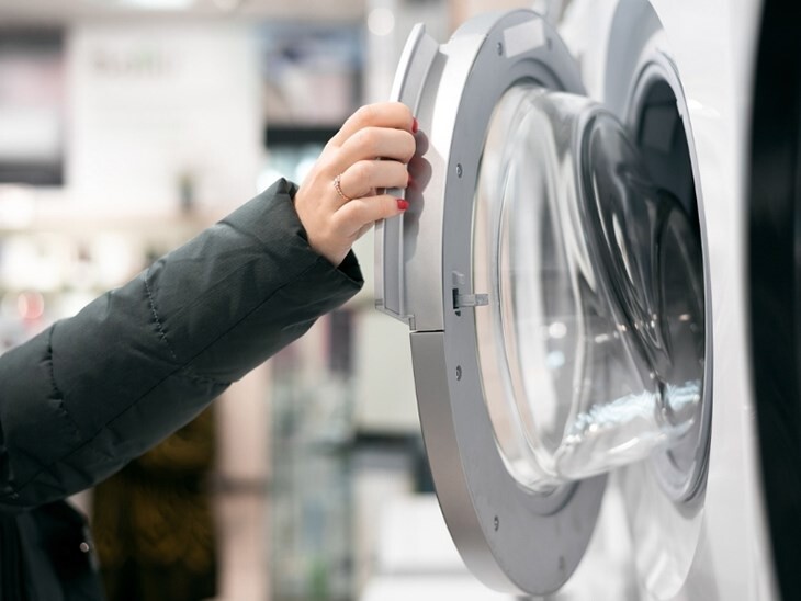 Lỗi UNB máy giặt Aqua do cửa không đóng chặt